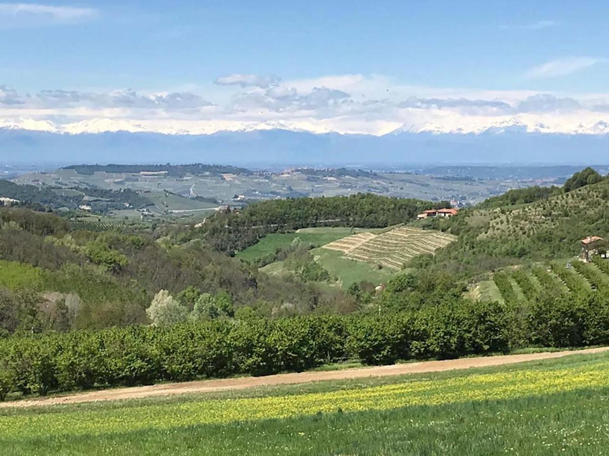 La Luce Delle Colline Bed & Breakfast Serravalle delle Langhe Exterior photo