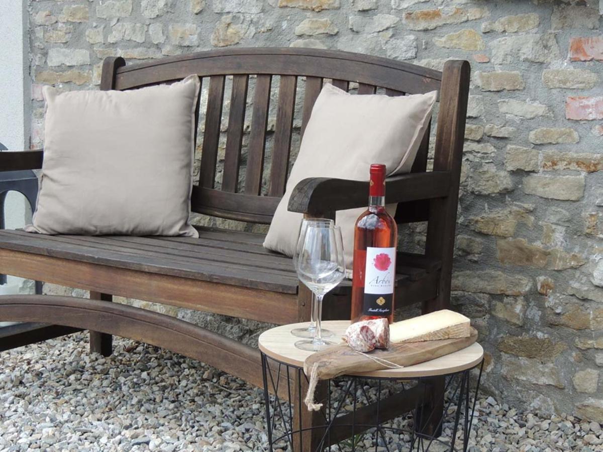 La Luce Delle Colline Bed & Breakfast Serravalle delle Langhe Exterior photo